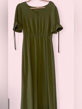 Elegant Green Maxi Dress